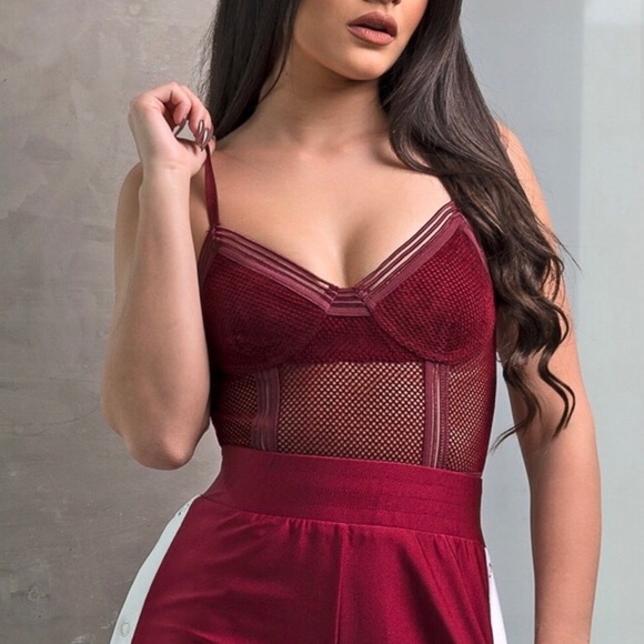 🚫SOLD🚫‘The Dita’ burgundy fishnet bodysuit - Picture 5 of 11